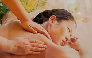 Massage du dos bien-être relaxation